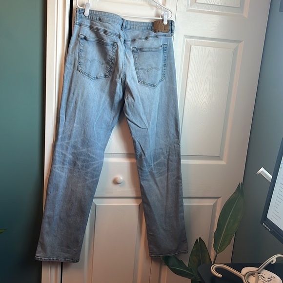 American Eagle Air Flex Jeans - Picture 2 of 5
